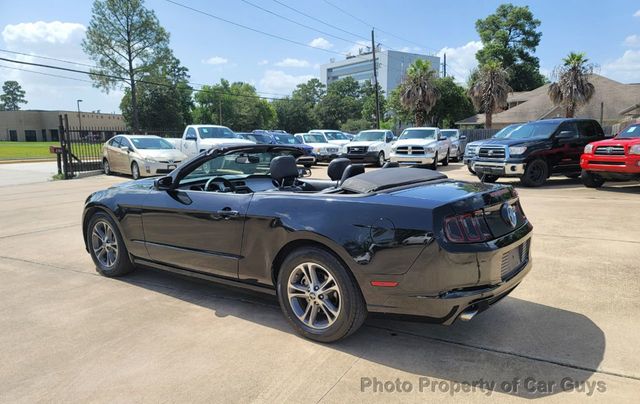 2014 Ford Mustang 2dr Convertible V6 - 20967296 - 3