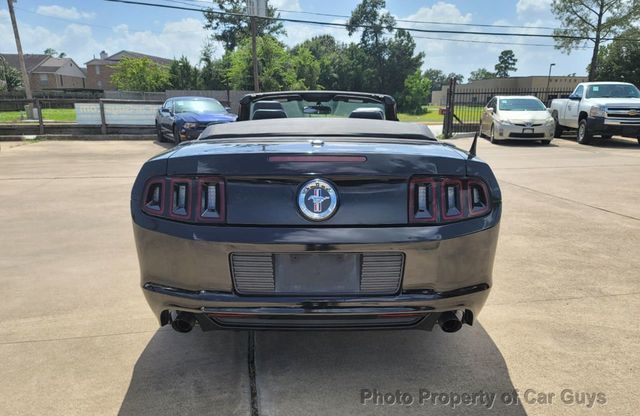 2014 Ford Mustang 2dr Convertible V6 - 20967296 - 5