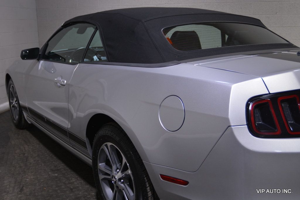2014 Ford Mustang 2dr Convertible V6 - 22273420 - 14