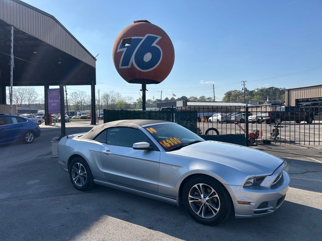 2014 Ford Mustang 2dr Convertible V6 Premium - 23004460 | Video 1