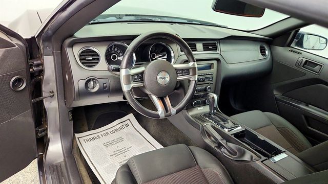 2014 Ford Mustang 2dr Convertible V6 w/ Equipment Group 102A - 23020946 - 12