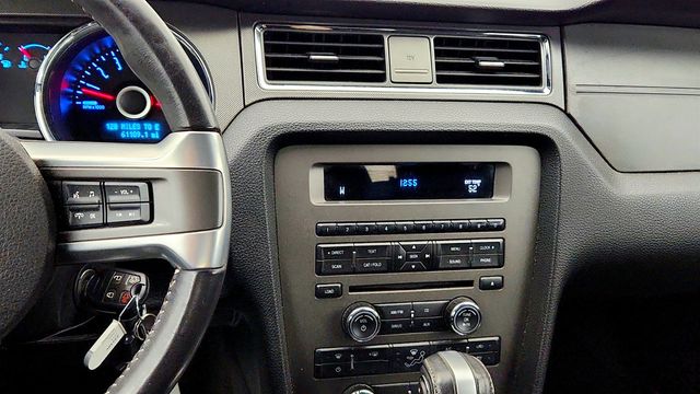 2014 Ford Mustang 2dr Convertible V6 w/ Equipment Group 102A - 23020946 - 17