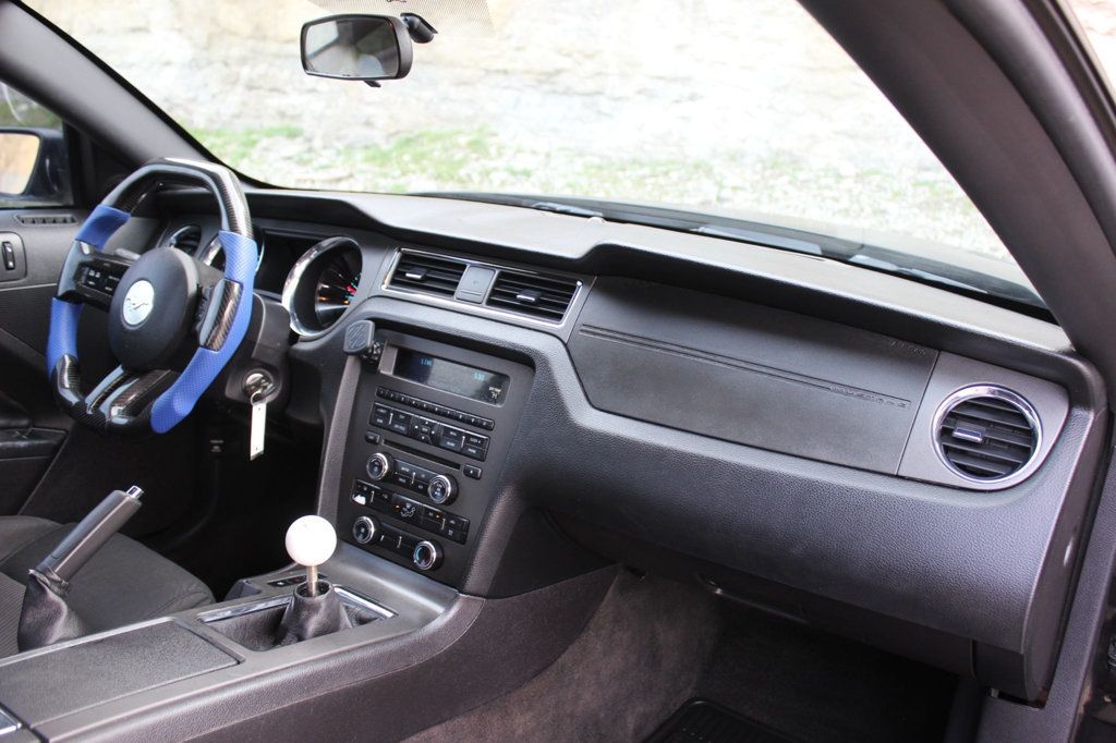 2014 Ford Mustang 2dr Coupe GT - 22993440 - 17