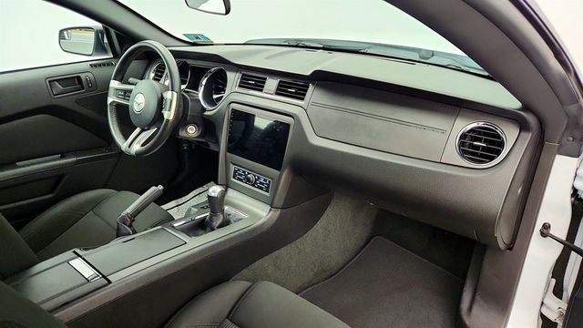 2014 Ford Mustang 2dr Coupe GT (manual transmission, 420-horsepower) - 22986318 - 21