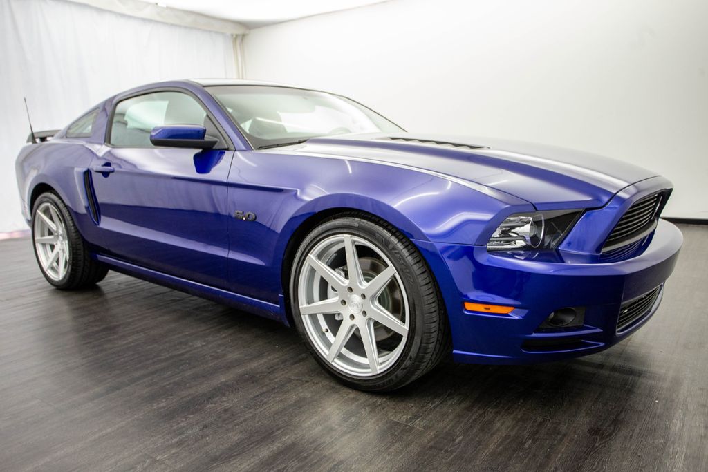 2014 Ford Mustang 2dr Coupe GT Premium - 22286465 - 23