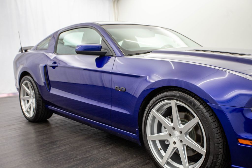 2014 Ford Mustang 2dr Coupe GT Premium - 22286465 - 29