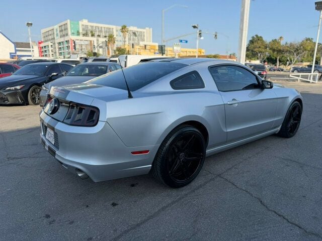 2014 Ford Mustang 2dr Coupe V6 - 23043727 - 3
