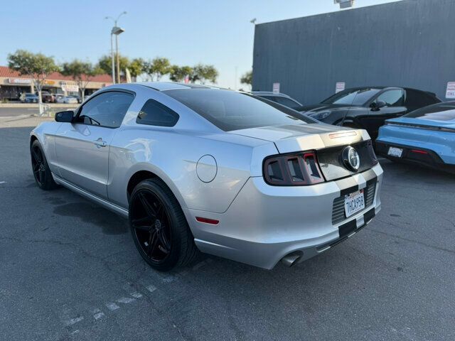 2014 Ford Mustang 2dr Coupe V6 - 23043727 - 5