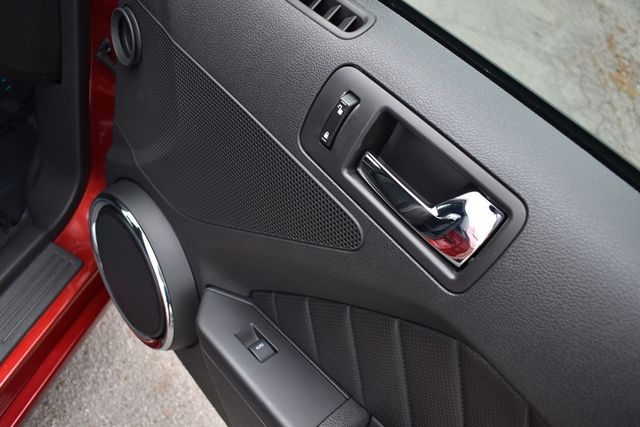 2014 Ford Mustang 2dr Coupe V6 - 23001669 - 22