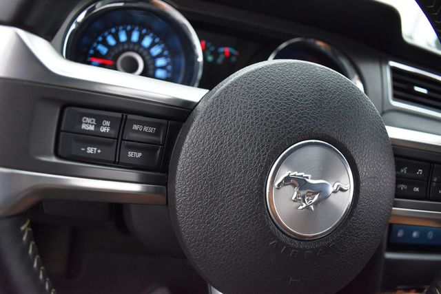 2014 Ford Mustang 2dr Coupe V6 - 23086496 - 11