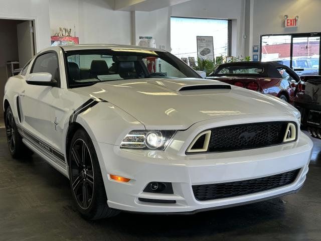 2014 Ford Mustang 2dr Coupe V6 - 22403341 - 1