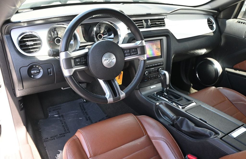 Ford Mustang photo 10