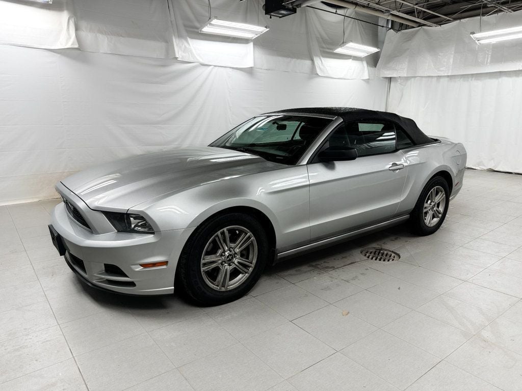 2014 Ford Mustang CONVERTIBLE - 22962108 - 2