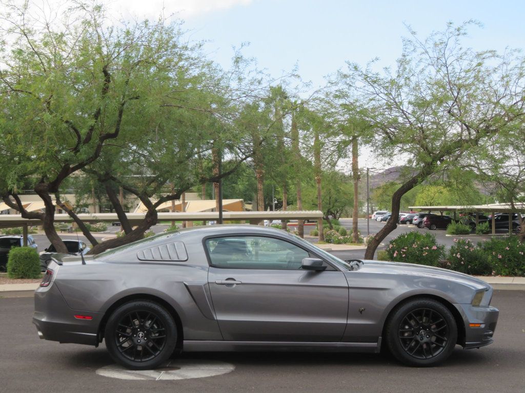 2014 Ford Mustang EXTRA CLEAN V6 COUPE MUSTANG LOW MILES  - 22637538 - 2