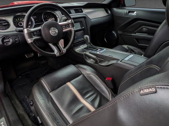 2014 Ford Mustang PREMIUM, GT, 19" ALUMINUM WHEELS, LEATHER SPORT SEATS - 23027511 - 5