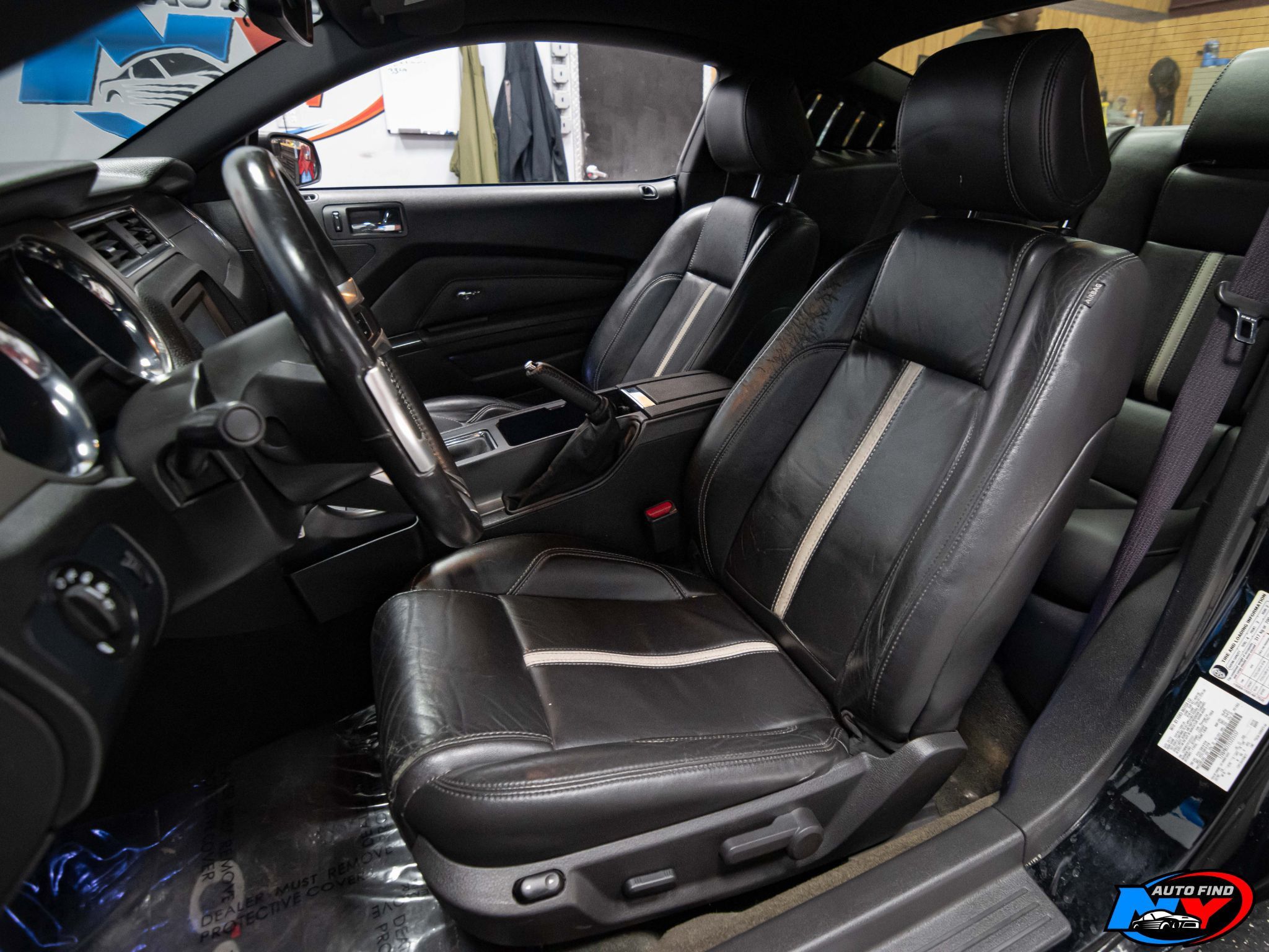 2014 Ford Mustang Premium GT photo 12