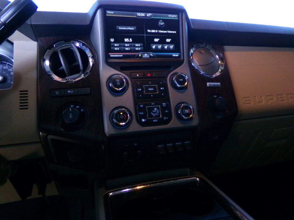 2014 Ford Super Duty F-250 SRW 4WD Crew Cab 156" Lariat - 22942074 - 11