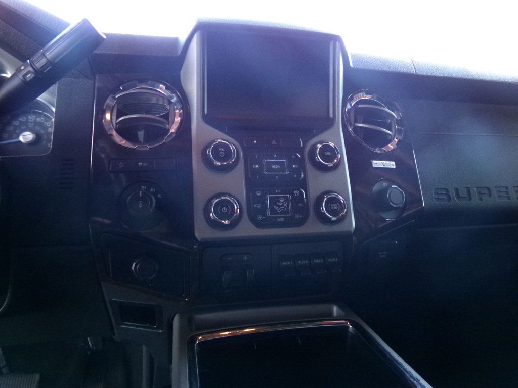 2014 Ford Super Duty F-250 SRW 4WD Crew Cab 156" Platinum - 22996782 - 12