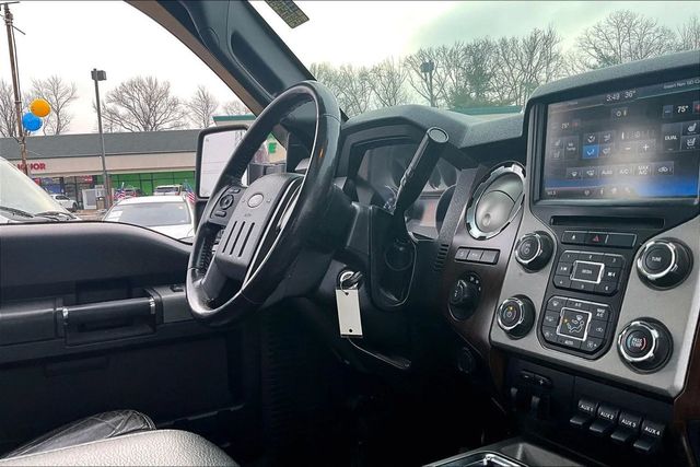 2014 Ford Super Duty F-250 SRW Lariat - 22959361 - 29