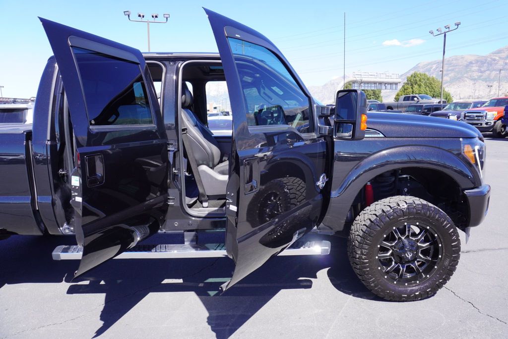 2014 Ford SUPER DUTY F-350 LARIAT FX4 - 23078283 - 24