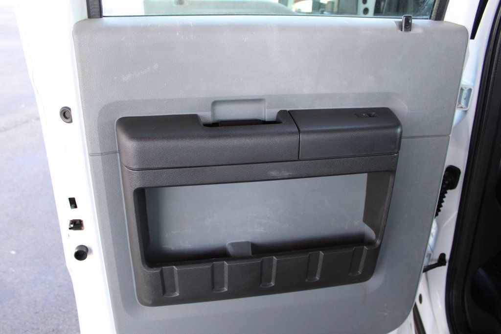 2014 Ford Super Duty F-450 DRW 4WD Crew Cab 172" XL - 23057540 - 16