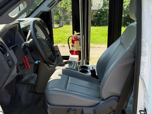 2014 Ford Super Duty F-450 DRW Cab-Chassis 4x4, 16 Passenger, Package Shelves, Carpeted Luggage Compartment - 23035823 - 15