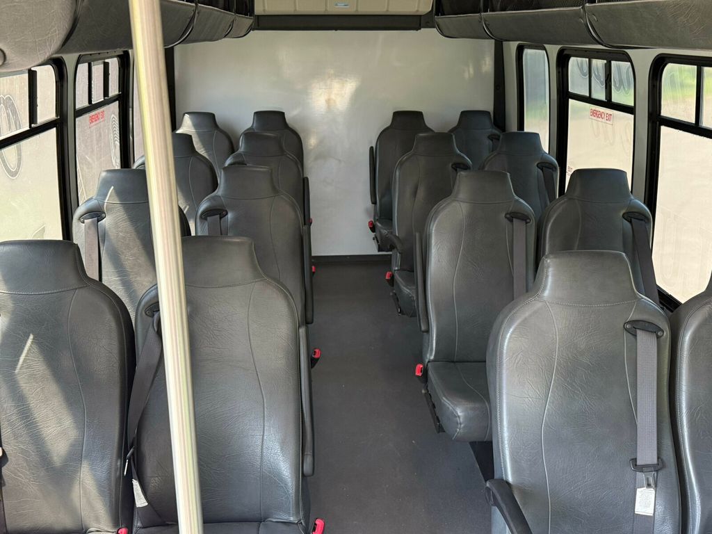 2014 Ford Super Duty F-450 DRW Cab-Chassis 4x4, 16 Passenger, Package Shelves, Carpeted Luggage Compartment - 23035823 - 27