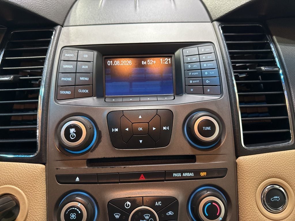 2014 Ford Taurus 4dr Sedan SE FWD - 22967678 - 16