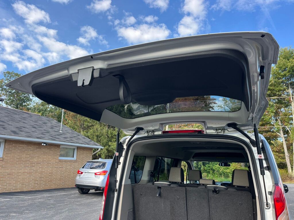 2014 Ford Transit Passenger photo 28