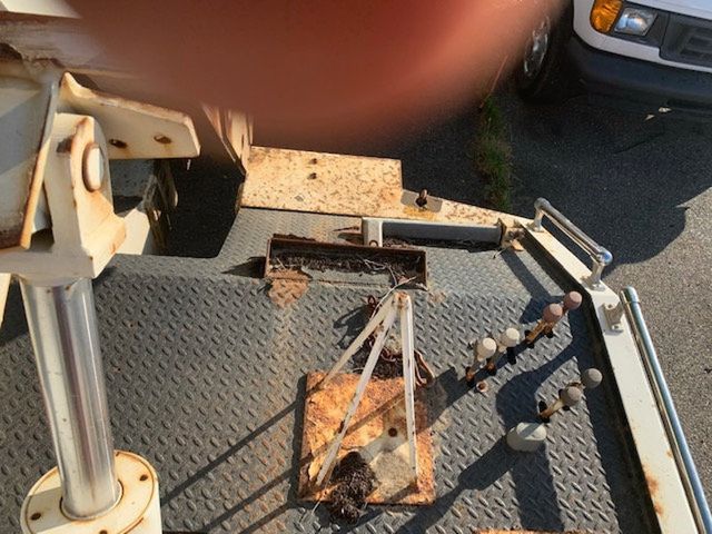 2014 Freightliner 108SD TOW TRUCK/WRECKER MECHANIC SPECIAL LOW MILES - 20086136 - 27