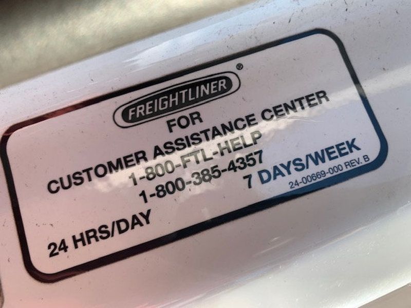 2014 Freightliner 108SD TOW TRUCK/WRECKER MECHANIC SPECIAL LOW MILES - 20086136 - 36