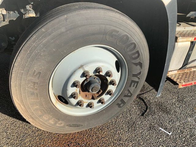 2014 Freightliner 108SD TOW TRUCK/WRECKER MECHANIC SPECIAL LOW MILES - 20086136 - 52