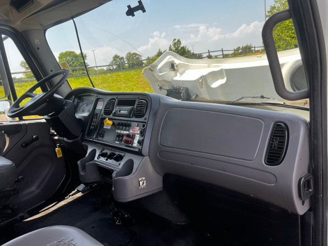 2014 Freightliner M2106 ENCLOSED UTILITY SERVICE TRUCK NON CDL COMPRESSOR AND GENERATOR - 22401975 - 31