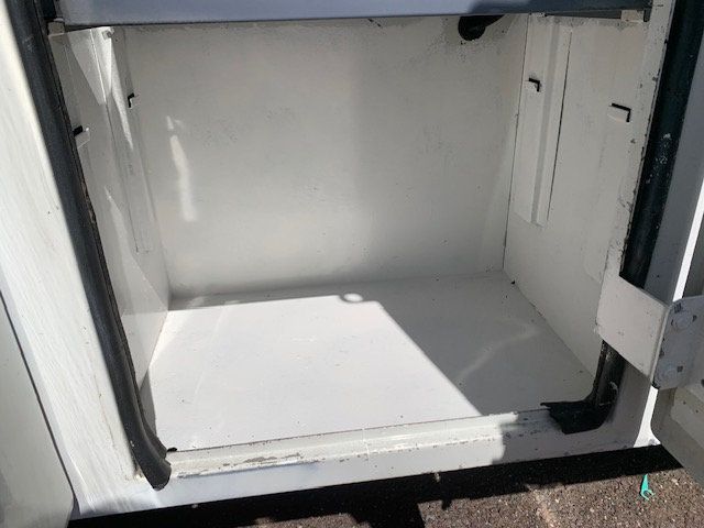 2014 Freightliner M2106 ENCLOSED UTILITY SERVICE TRUCK NON CDL COMPRESSOR AND GENERATOR - 22401976 - 16