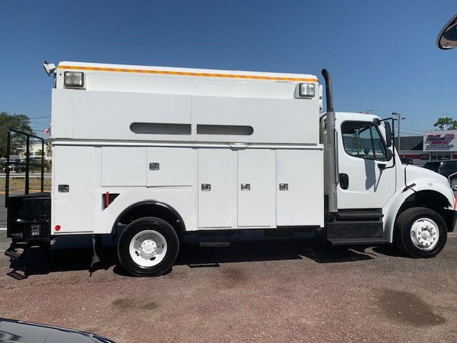 2014 Freightliner M2106 ENCLOSED UTILITY SERVICE TRUCK NON CDL COMPRESSOR AND GENERATOR - 22401976 - 2