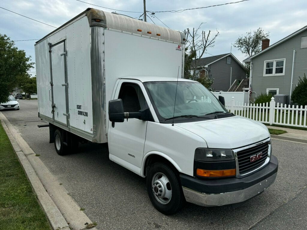 2014 GMC G4500 16 FOOT BOX TRUCK SIDE DOOR ENTRY PULL OUT RAMP READY FOR WORK - 22541500 - 1