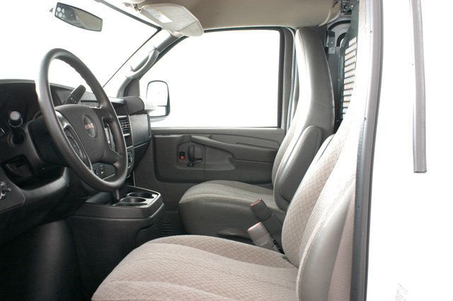 2014 GMC Savana Cargo Van RWD 2500 135" - 14930463 - 9
