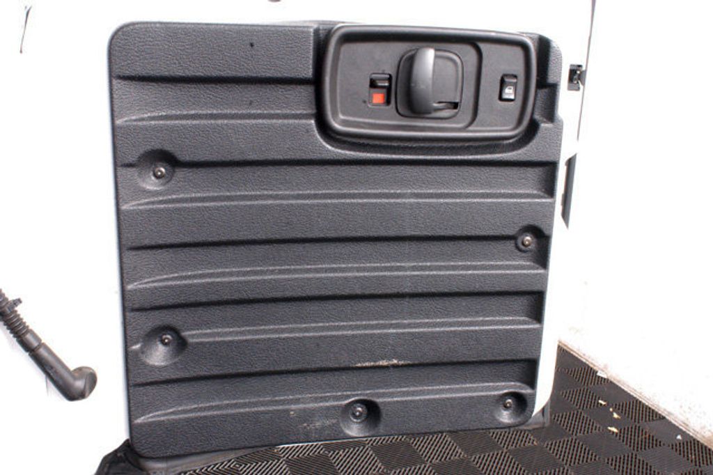 2014 GMC Savana Cargo Van RWD 2500 135" - 14930463 - 11