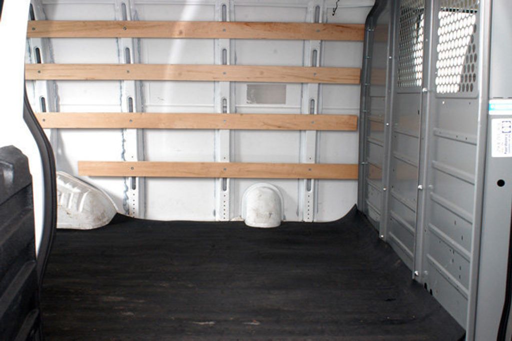 2014 GMC Savana Cargo Van RWD 2500 135" - 14930463 - 15