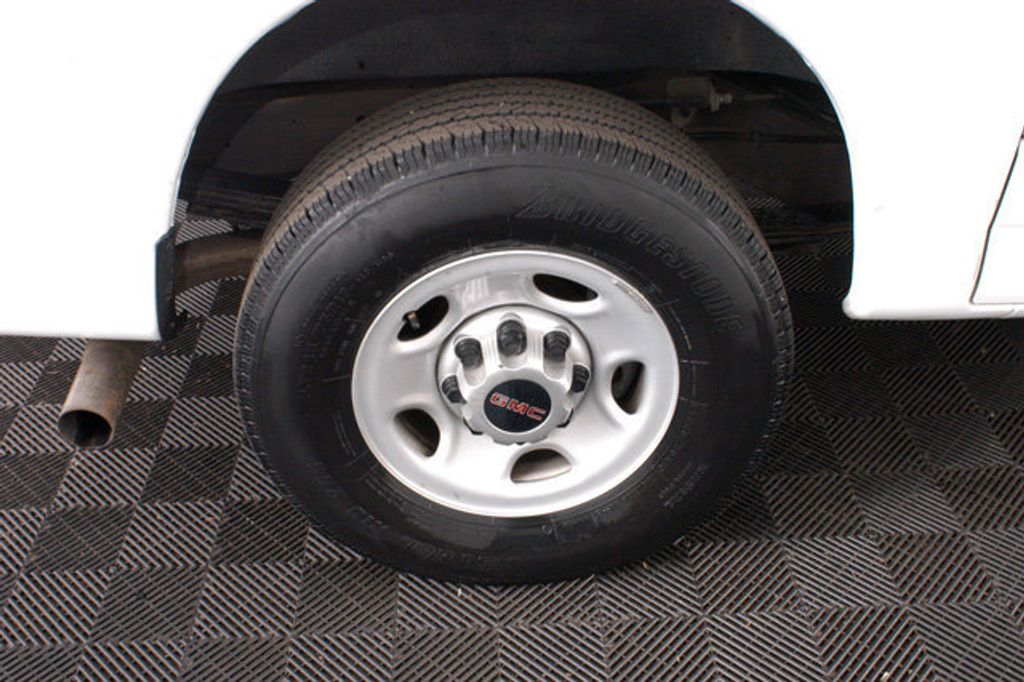 2014 GMC Savana Cargo Van RWD 2500 135" - 14930463 - 20