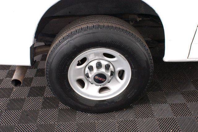 2014 GMC Savana Cargo Van RWD 2500 135" - 14930463 - 20