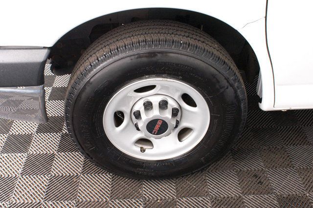 2014 GMC Savana Cargo Van RWD 2500 135" - 14930463 - 22