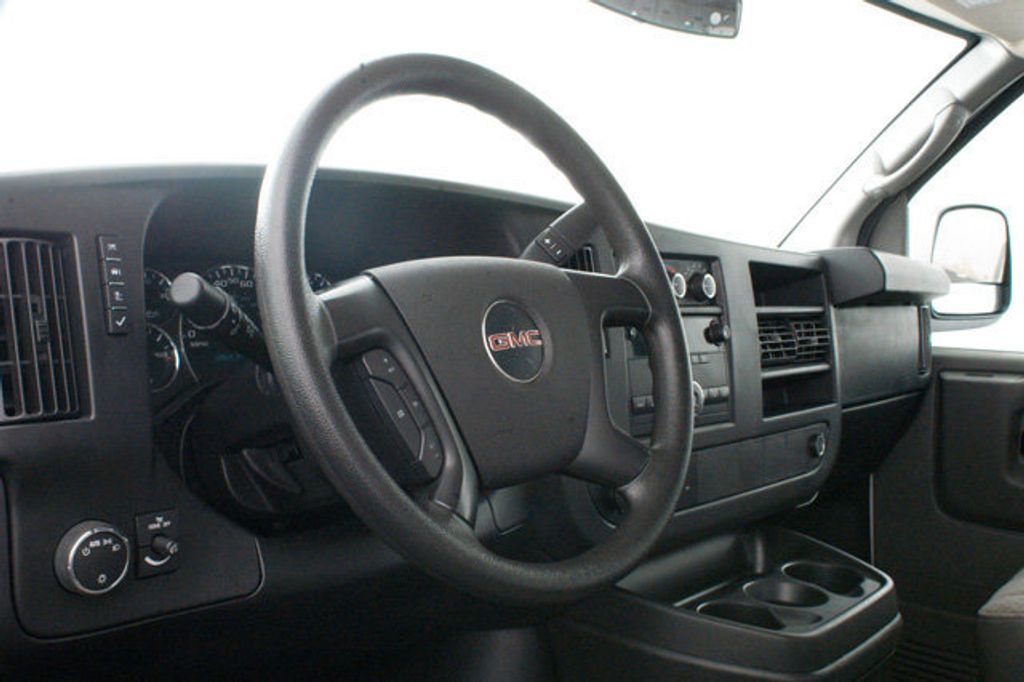 2014 GMC Savana Cargo Van RWD 2500 135" - 14930463 - 6