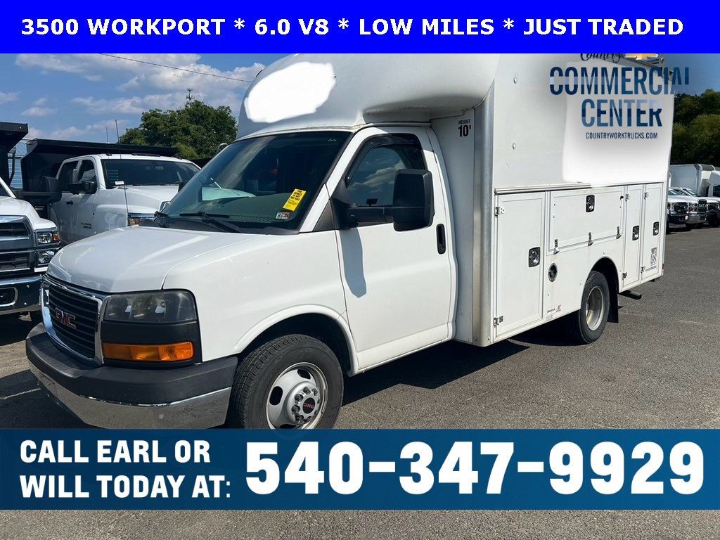 2014 GMC Savana Commercial Cutaway 3500 Van 139" - 22572562 - 0