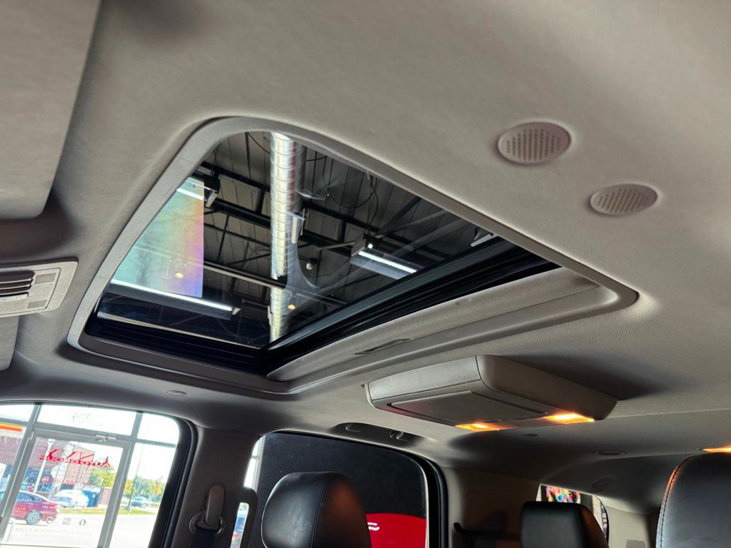 2014 Gmc Yukon Denali photo 32