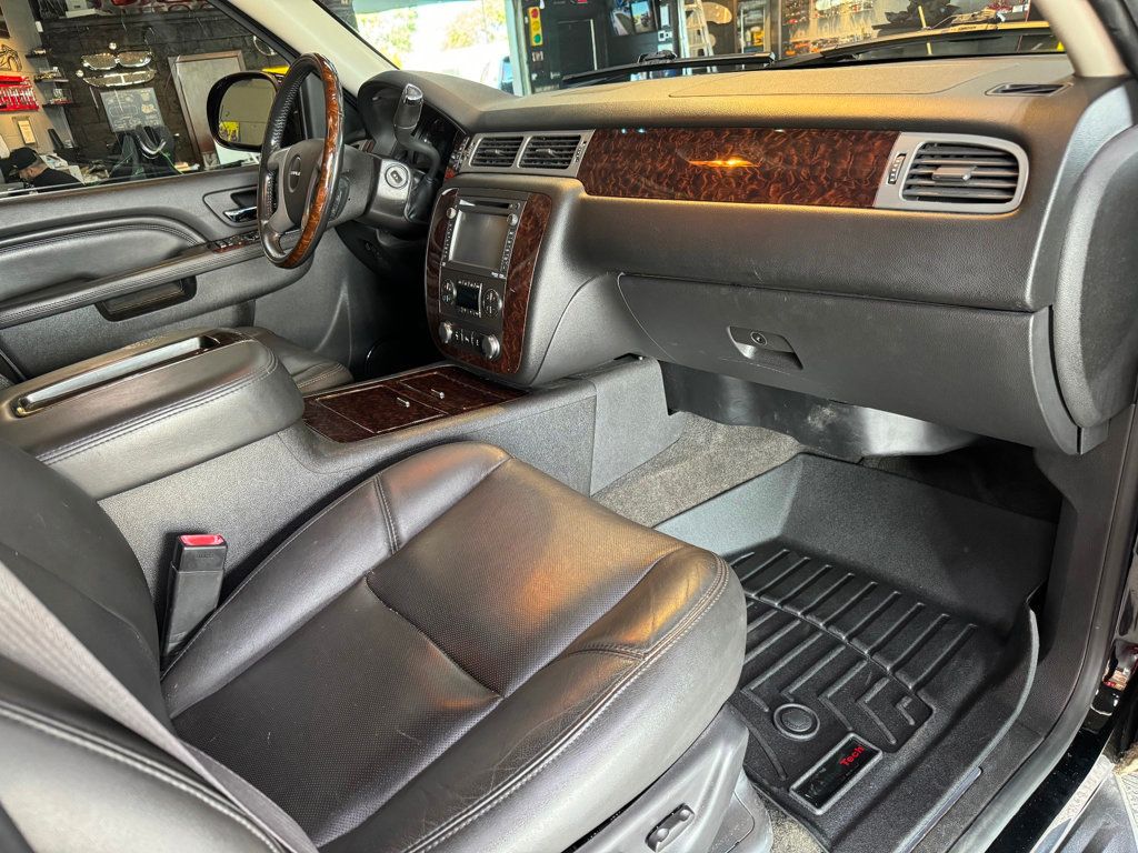 2014 Gmc Yukon Denali photo 37
