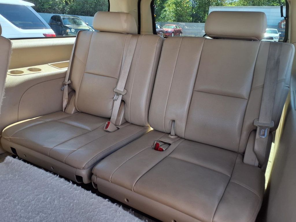 GMC Yukon XL photo 18