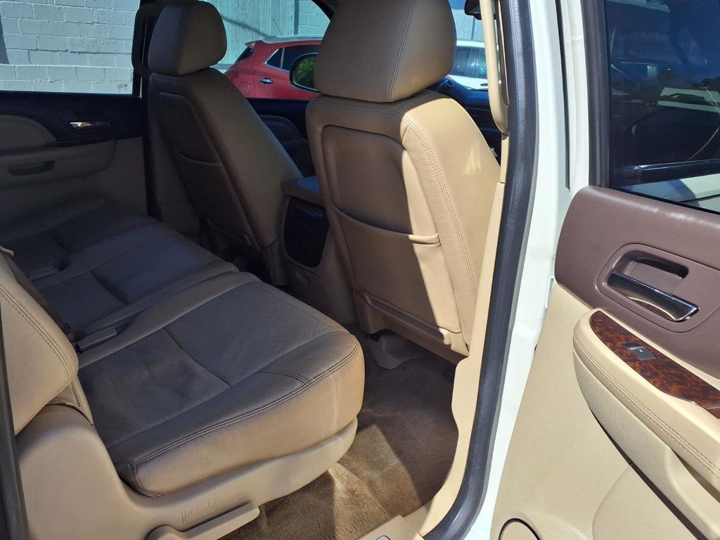 GMC Yukon XL photo 25