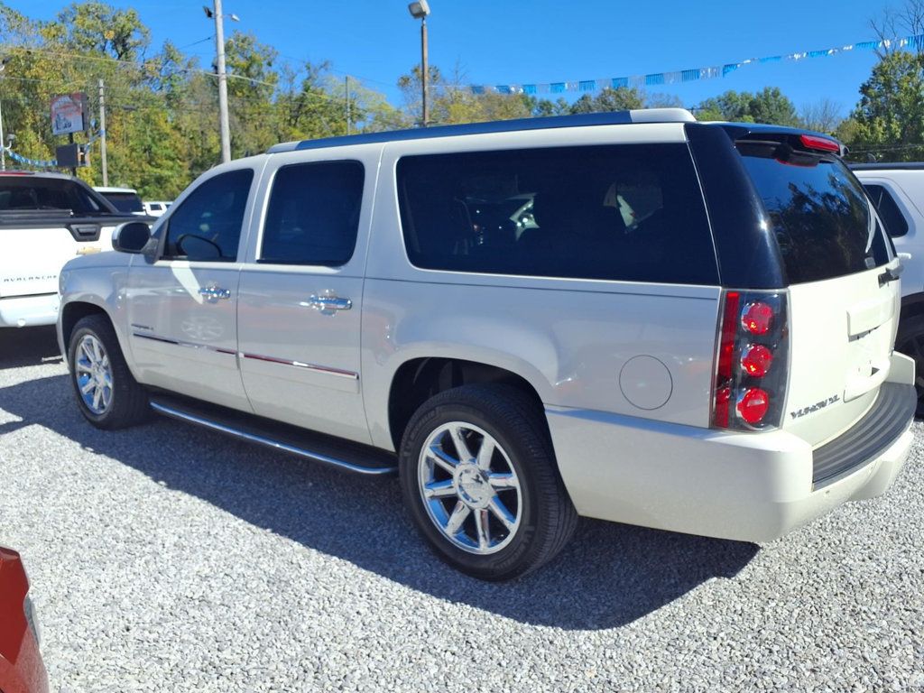 GMC Yukon XL photo 7