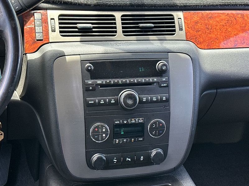 2014 GMC Yukon XL 4WD 4dr SLE - 23048370 - 15